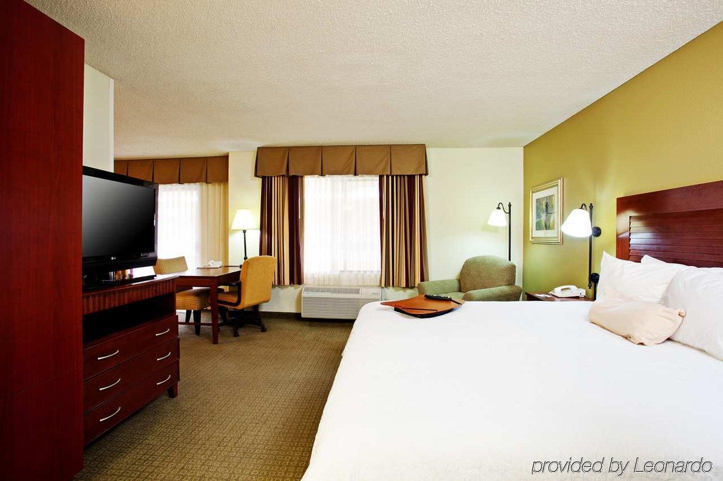 Four Points By Sheraton San Diego - Sea World Room photo